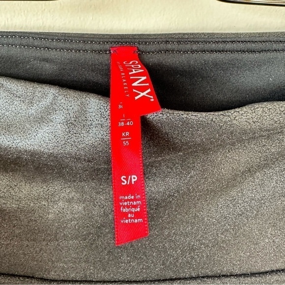 SPANX-FAUX Leather Moto Leggings (Size:Small) - Picture 12 of 13
